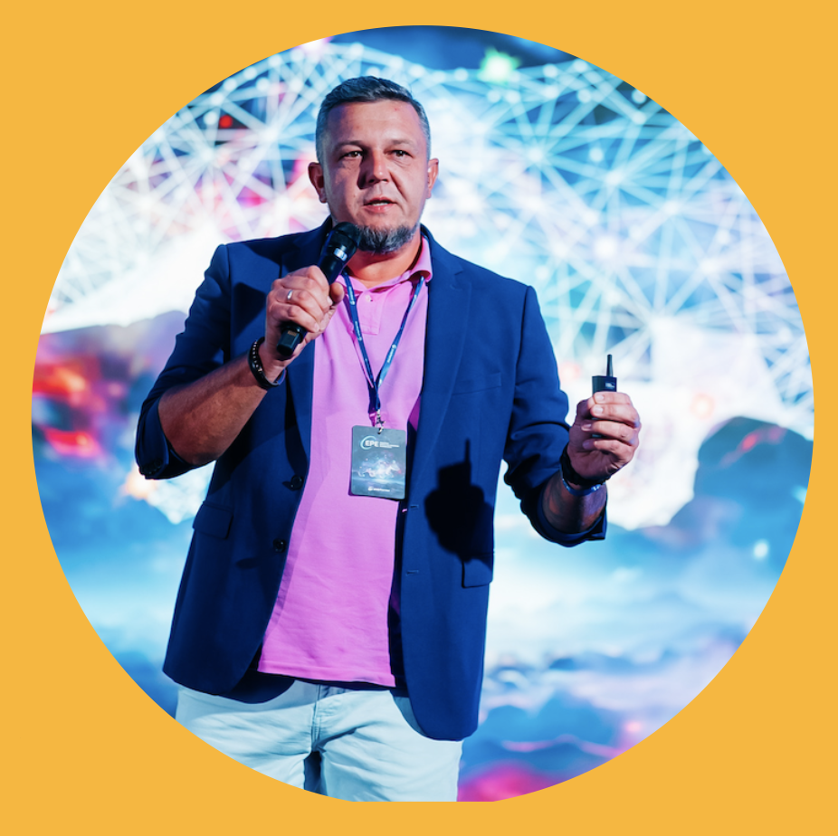 Prof. UAM dr hab. Jakub Andrzejczak